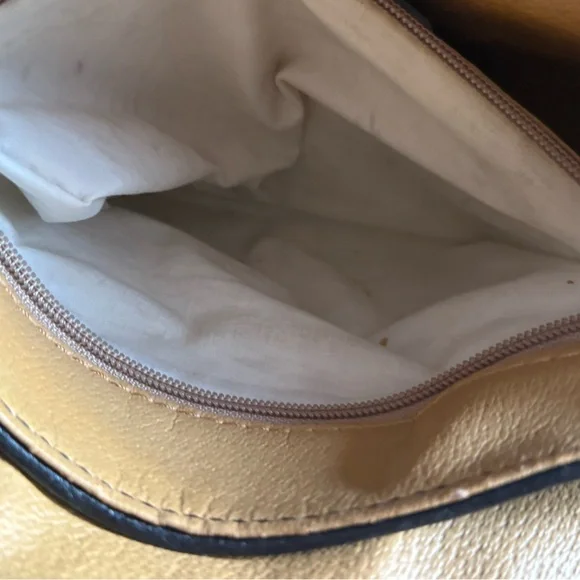 Genuine Leather Made in Italy Messenger Bag